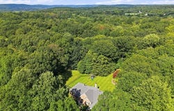 39 Ascot Dr, Washington Twp., NJ 07853-3660
