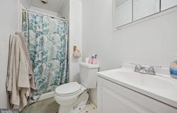 719 HUNTERS RUN, PERKASIE, PA 18944