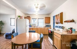 121 7th Ave S, Buhl, ID 83316