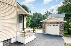 15 Sanders Drive, Florence, KY 41042