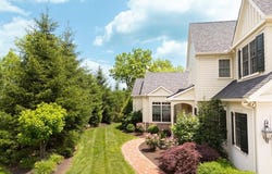 2063 FORGE RUN, BETHLEHEM, PA 18015