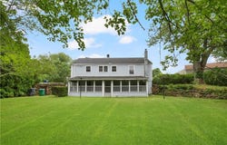 21 Parsonage Drive, Warwick, RI 02889