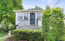 268 Warburton Ave, Hawthorne Boro, NJ 07506-1835