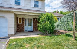 15 Roxy Avenue, Edison, NJ 08820