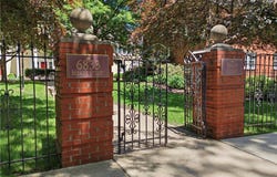 6833 Meade St, Point Breeze, PA 15208