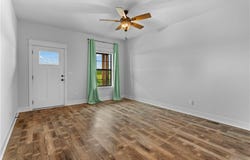 1121 S Minton Road, Independence, MO 64056