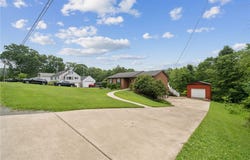 1556 Washington Rd, Washington Twp, PA 15613