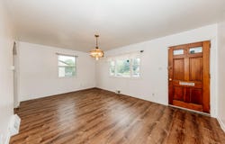 4405 S Pennsylvania Ave, Saint Francis, WI 53235