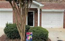 10 Dunlevy Way, Greensboro, NC 27455