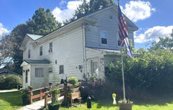 233 WATERFORD Street, Edinboro, PA 16412