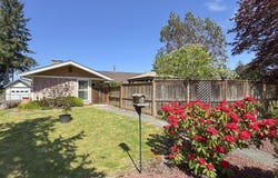 525 W 16th Street, Port Angeles, WA 98363