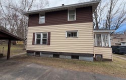 622 E Empire Street, Ishpeming, MI 49849-1624