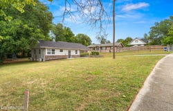 103 Parsons Rd, Oak Ridge, TN 37830