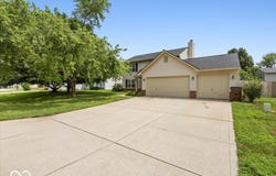 2145 Fiesbeck Court, Columbus, IN 47201