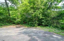 #8 W HARP HOLLOW Road, Peoria, IL 61607