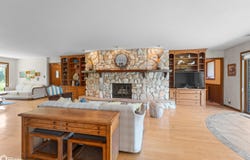 2215 Fenton Avenue, Webster City, IA 50595
