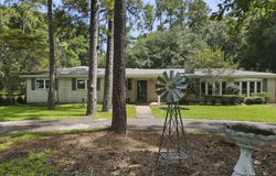 110 Lumberton Dr, Lumberton, TX 77657