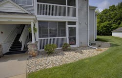 920 Oakbrook Drive, Jackson, MI 49203