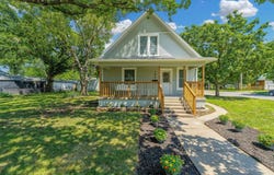 204 N Elizabeth St, Wichita, KS 67203