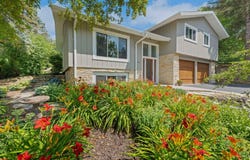 301 Mandan Dr, Waukesha, WI 53188