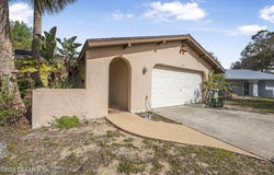 13 Farragut Drive, Palm Coast, FL 32137
