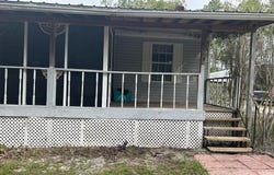 121 White Pine Ln, Georgetown, FL 32139