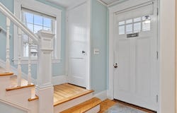 31 Barnard Rd, Worcester, MA 01605