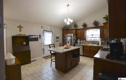 101 Holiday Court, Elizabethtown, KY 42701