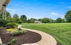 105 SCOTTS GLEN Road, LINCOLN UNIVERSITY, PA 19352