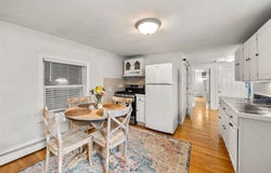 528 E 3rd St A, Boston, MA 02127