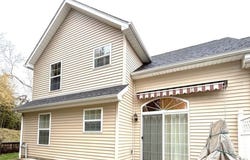 100 Westminster Dr, Ross Twp, PA 15229