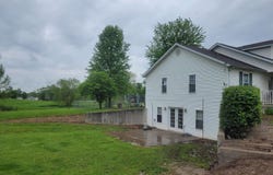 325 W NORTH Street, Dix, IL 62830