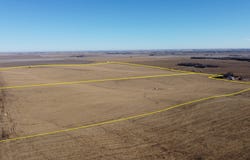 0001 Rock Creek Road, Staplehurst, NE 68439