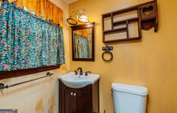 109 Fisher, Warner Robins, GA 31093