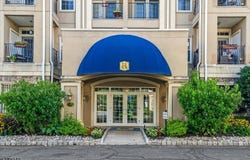 8205 Harcourt Rd, Clifton City, NJ 07013-7614
