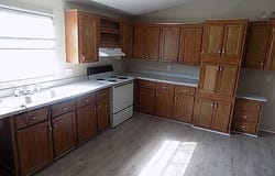 192 HANGING MOSS TRAIL, Cottonwood, AL 36320