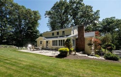 2 Elizabeth Ann Drive, Johnston, RI 02919