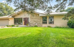 512 W McDamyn, WINNEBAGO, IL 61088