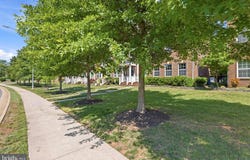 10271 HASTINGS Drive, MANASSAS, VA 20110