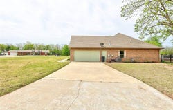 19066 Charleston Loop, Shawnee, OK 74801