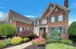 1000 Sarandon Drive, Matthews, NC 28104