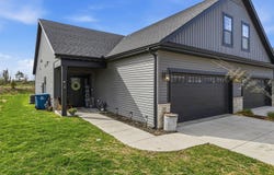 7 Prairie Trail, Monticello, IL 61856