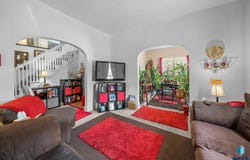 208 S Walts Ave, Sioux Falls, SD 57104