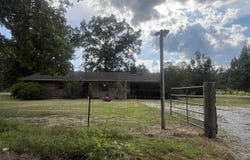 7821 Rawls Cir, Pine Bluff, AR 71603