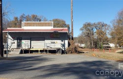214 E Trade Street, Dallas, NC 28034