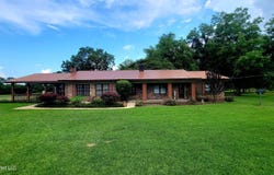 1197 Old 80 Road, Lake, MS 39092