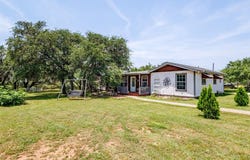 151 Cheyenne Drive, Bangs, TX 76823