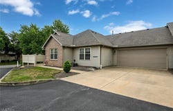 1412 Tewksbury Circle unit: 1C, Cuyahoga Falls, OH 44221