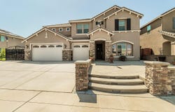 3374 Swift, Clovis, CA 93619