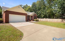 54 Spears Street, Sylvania, AL 35988